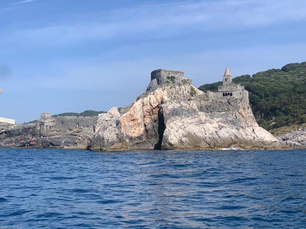 Finestra Tra Le Stelle Hotell Arcola Exteriör bild